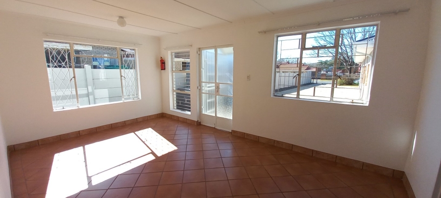 9 Bedroom Property for Sale in Bethlehem Free State